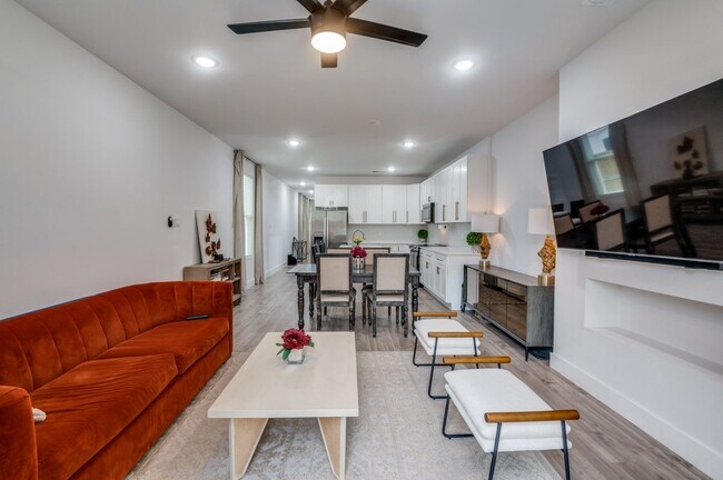 2325 Budd St in Dallas, TX - Building Photo - Building Photo