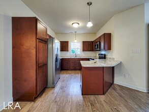 520 Shallotte Ln in Holly Ridge, NC - Foto de edificio - Building Photo