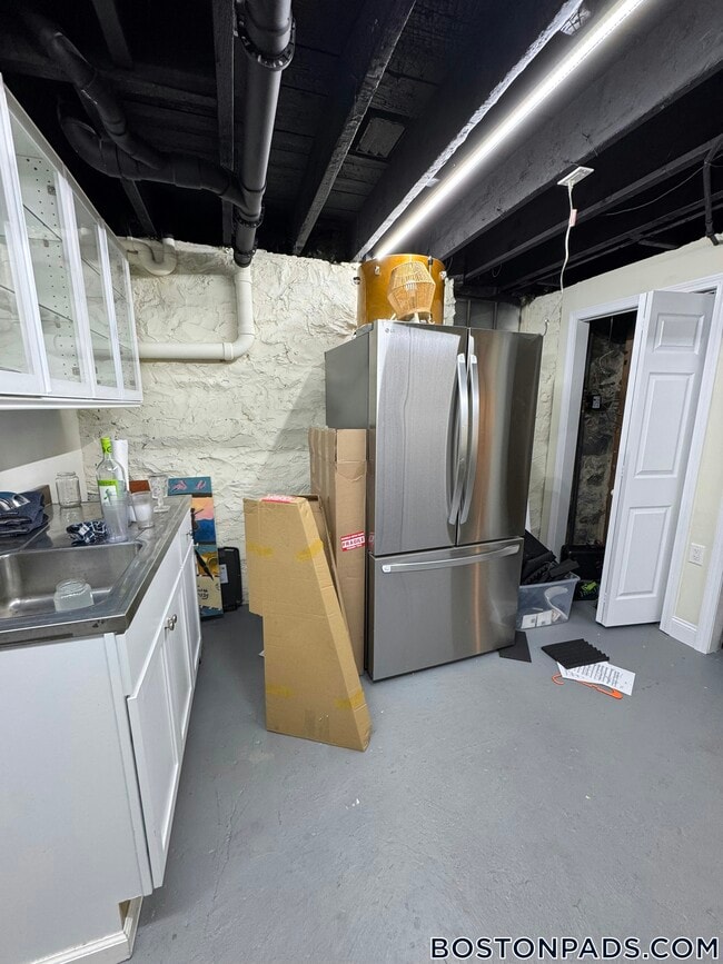 18 Sawyer Terrace in Boston, MA - Foto de edificio - Building Photo