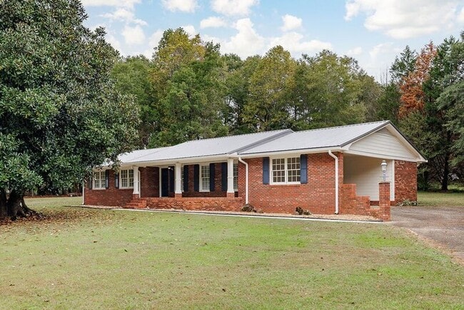 property at 1110 Maple Cir