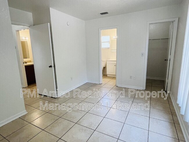 957 School House Rd in Lakeland, FL - Building Photo - Building Photo