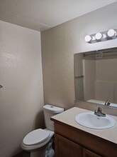 1321 N 26th St in Mount Vernon, WA - Building Photo - Building Photo