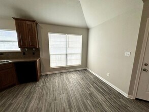 405 Topaz Cir in Hewitt, TX - Building Photo - Building Photo