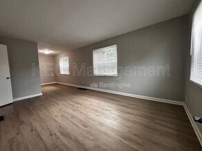 516 East Dr in Dayton, OH - Building Photo - Building Photo