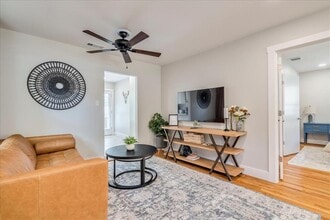 1315 Newning Ave in Austin, TX - Building Photo - Building Photo