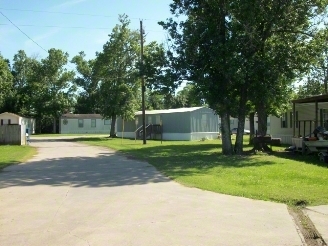 Shady Estates Mobile Home Park in Bridge City, TX - Building Photo