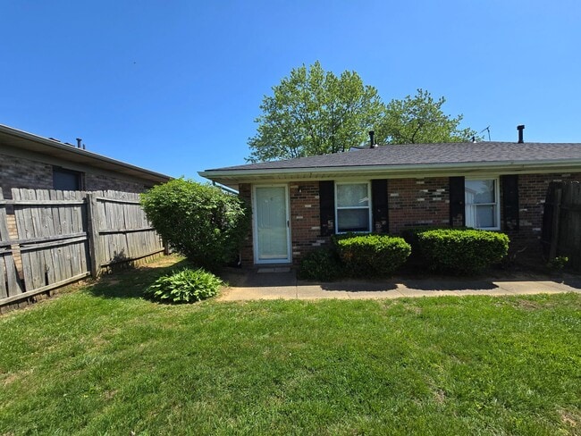 property at 1638 Thompson Dr