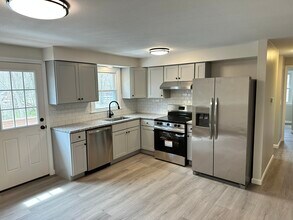 131 Camp Meeting Rd in bolton, CT - Building Photo - Building Photo