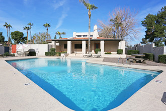 Bridge Lane Apartment Homes in Phoenix, AZ - Building Photo - Building Photo