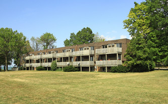 300 Salem Dr Apartments