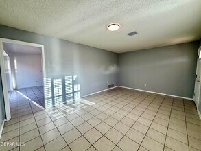 1808 Loanda Ln in El Paso, TX - Building Photo - Building Photo
