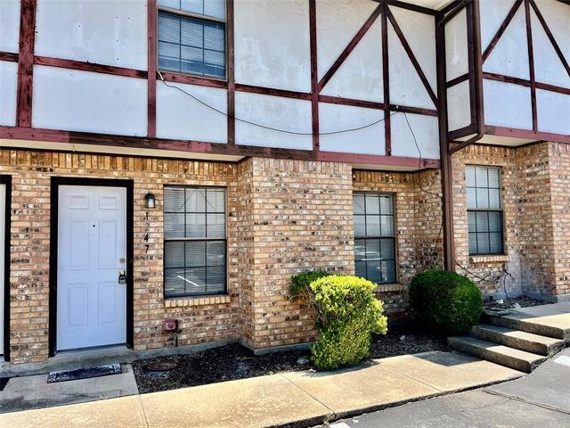 property at 1247 Dallas Dr