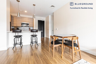 28 Austin St, Unit FL2-ID975 in Newton, MA - Building Photo - Building Photo