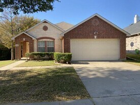 3205 Clydesdale Dr in Denton, TX - Building Photo