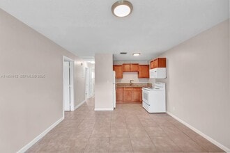 2610 Riverland Dr in Fort Lauderdale, FL - Building Photo - Building Photo