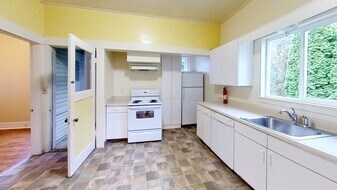 1410 Iron St in Bellingham, WA - Building Photo