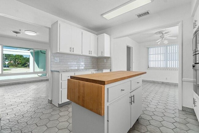 property at 5724 NE 15th Ave