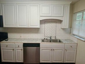 2212 Sturges Dr in Fort Worth, TX - Building Photo - Building Photo