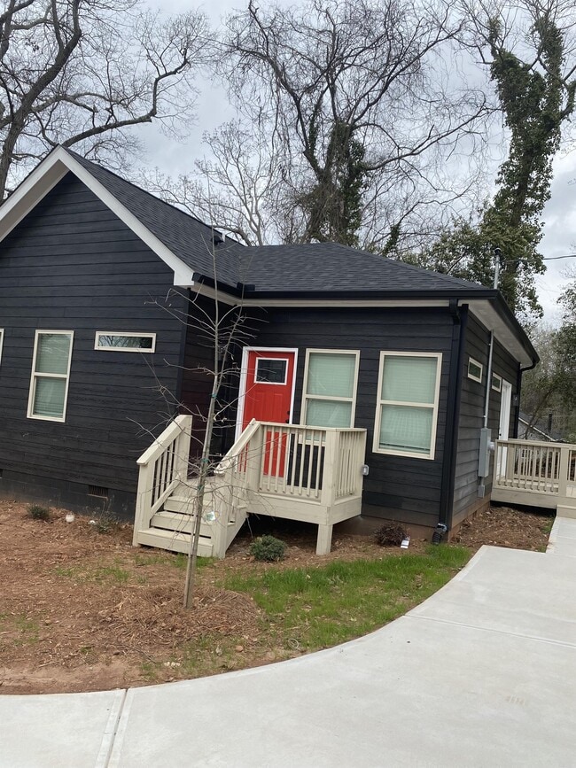 48 Claire Dr SE in Atlanta, GA - Building Photo - Building Photo