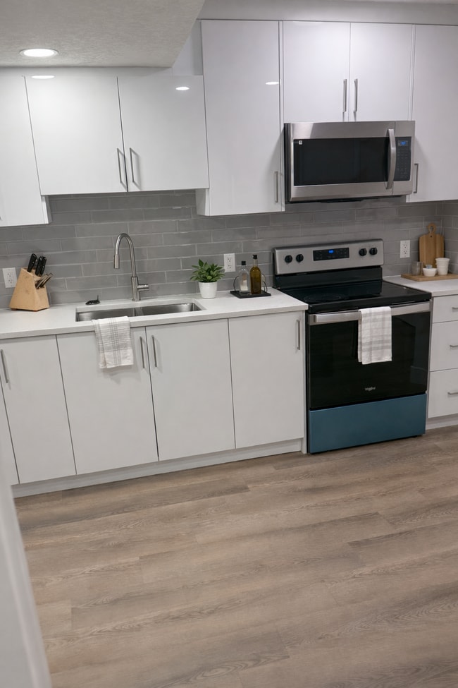 1673 Cavanagh blvd SW in Edmonton, AB - Building Photo - Building Photo