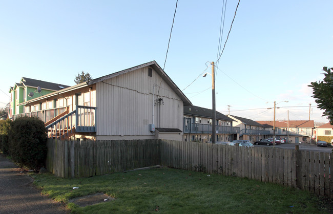 Steven House Apartments in Seattle, WA - Building Photo - Building Photo