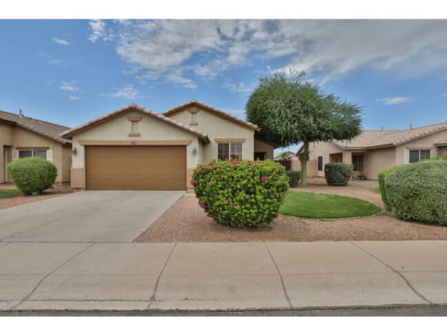 3556 S Buckaroo Trail in Gilbert, AZ - Building Photo - Building Photo