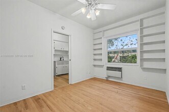 9160 NE 8th Ave in Miami Shores, FL - Building Photo - Building Photo