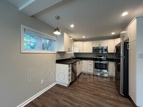 109 Barnard Ave in Asheville, NC - Building Photo - Building Photo