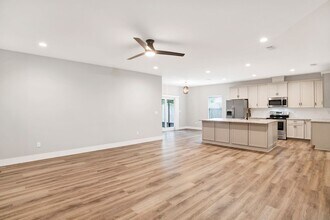 4320 Quiet Ct in Gulf Breeze, FL - Building Photo - Building Photo