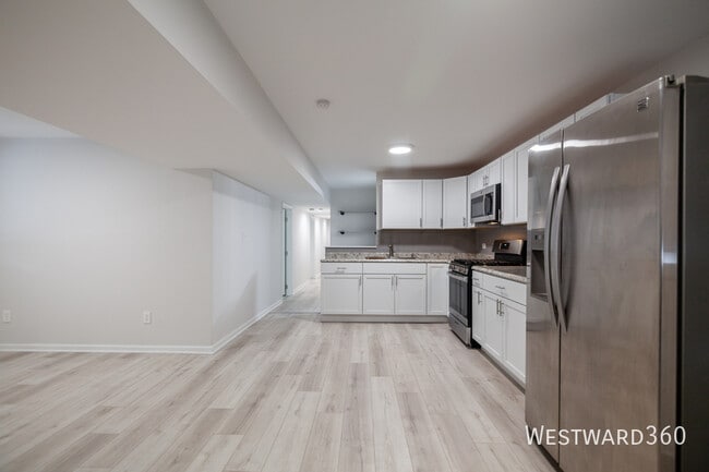 4018 W Oakdale Ave in Chicago, IL - Building Photo - Building Photo