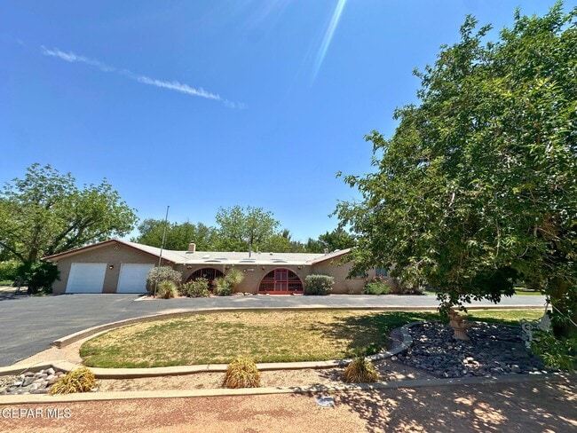property at 1067 Villa Linda Way