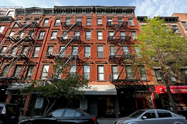 333 E 9th St in New York, NY - Foto de edificio - Building Photo