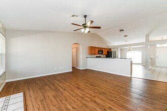 1103 SW 40th Terrace in Cape Coral, FL - Building Photo - Building Photo