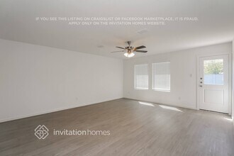 5118 Volunteer Dr in Ennis, TX - Building Photo - Building Photo