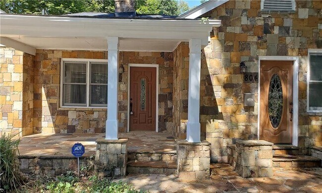 804 Argonne Ave NE in Atlanta, GA - Building Photo - Building Photo