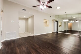 3043 Annadale Cir in Brandon, FL - Building Photo - Building Photo