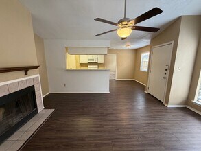 14420 Woods Hole Dr in San Antonio, TX - Building Photo - Building Photo