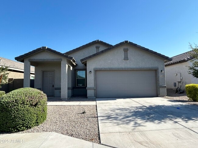6524 W Magdalena Ln