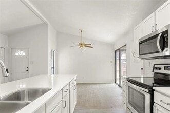 2438 Limestone Dr in Arlington, TX - Building Photo - Building Photo
