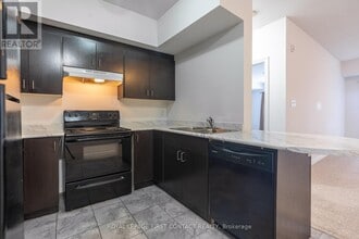 720 Yonge St in Barrie, ON - Building Photo - Building Photo