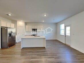 56 Pointe Dr in Dallas, GA - Building Photo - Building Photo