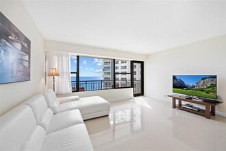 3800 Galt Ocean Dr in Fort Lauderdale, FL - Building Photo - Building Photo