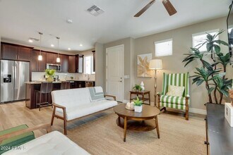 1350 S Ellsworth Rd, Unit 2A in Mesa, AZ - Building Photo - Building Photo