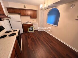 1036 Ellen Dr, Unit 2