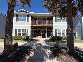 9121 Western Way in Jacksonville, FL - Building Photo