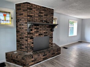 7116 Edison Ave in St. Louis, MO - Building Photo - Building Photo