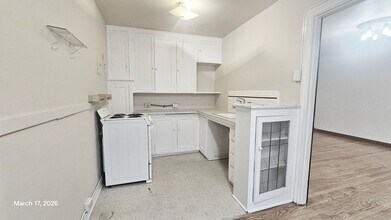 4235 Brooklyn Ave NE in Seattle, WA - Building Photo - Building Photo