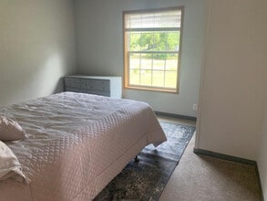 200 N 28th St in Fairfield, IA - Foto de edificio - Building Photo