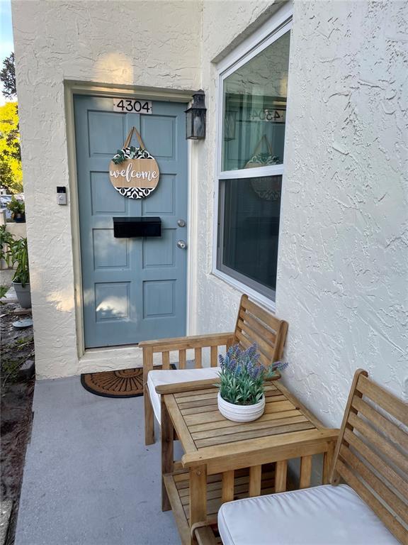 property at 4304 La Riviera Ct