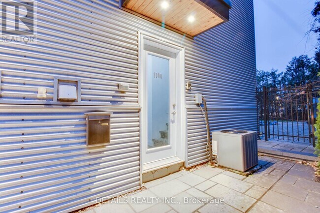 1106 Bathgate Dr in Ottawa, ON - Building Photo - Building Photo